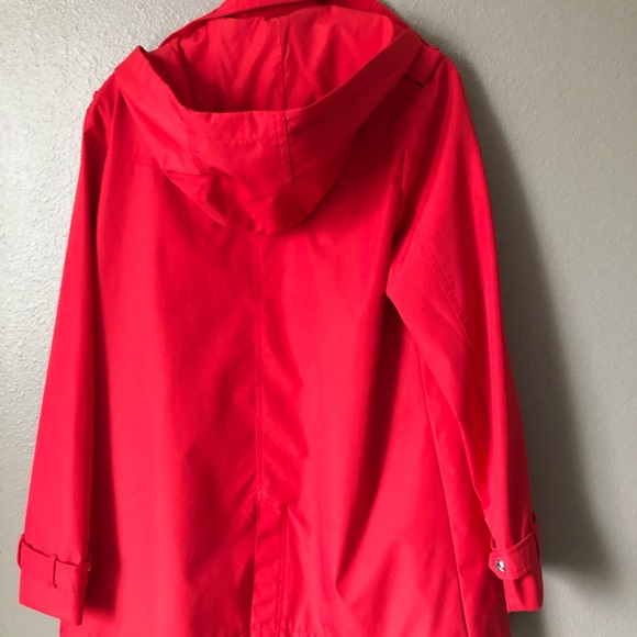 Red rain jacket coat - Picture 2 of 3